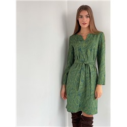 3106 Платье с фигурной горловиной зелёное с листиками