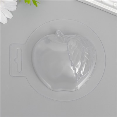 Пластиковая форма "Яблочко" 7,7х7,3 см