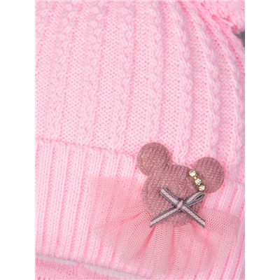 Шапка вязаная для девочки на завязках с двумя бубончиками, мишка в юбке, ярко-розовый