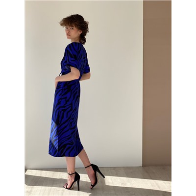 6327 Платье-"оверсайз" с кулиской синее с принтом