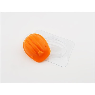 Пластиковая форма "Каска босса" 7,5х6 см