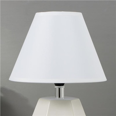 Лампа настольная 16368/1WT E14 40Вт белый 20х20х30 см
