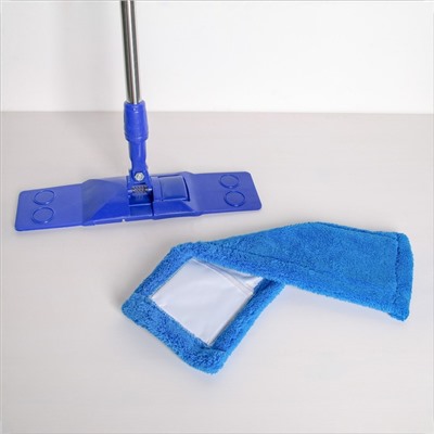 Швабра для мытья пола плоская Доляна «Ocean», телескопическая ручка 77-118 см, насадка микрофибра 44×15 см, цвет синий