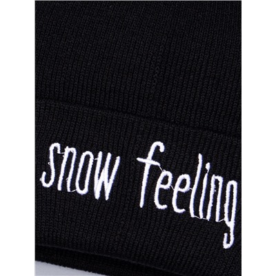 Шапка вязаная для девочки на отвороте надпись "snow feeling", черный