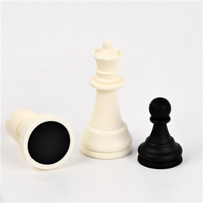 Шахматы обиходные "Космос" (король h-6.2 см, пешка h-3.2 см), доска 29 х 29 см
