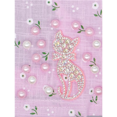Косынка для девочки на резинке, белые цветы, сбоку розовая кошка из страз и бусинки, розовый