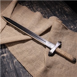 Сувенирное деревянное оружие "Меч Лорда", 75 см, массив сосны, микс