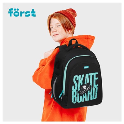 Рюкзак Först F-Base "Skateboard" (FT-RY-022405) 36*29*17см, 3 отделения, 2 кармана, анатомическая спинка
